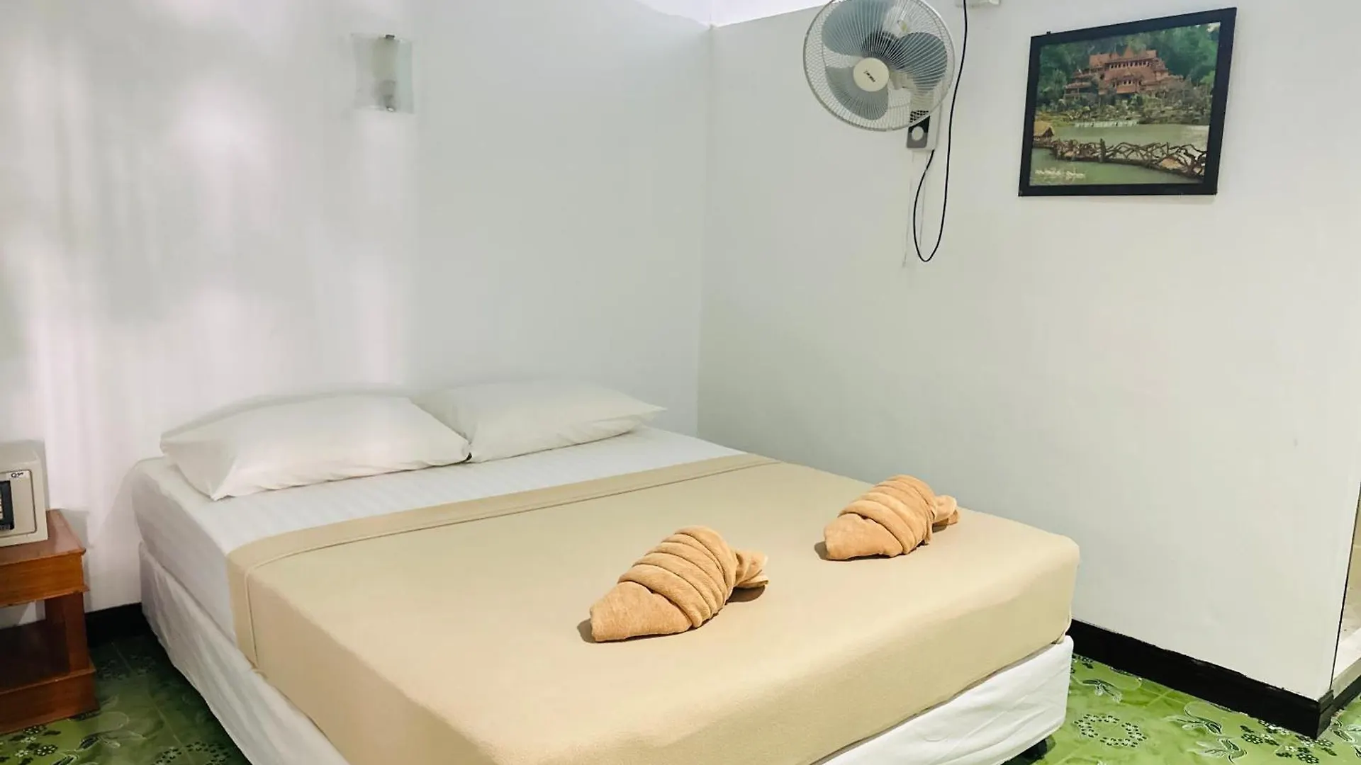 Bang Sit Guest House Phi Phi Don