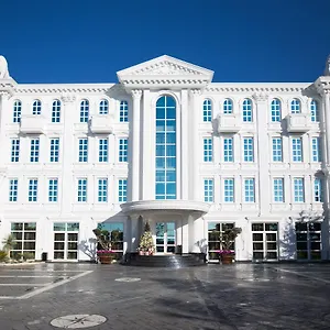 Hotel Britania Albania